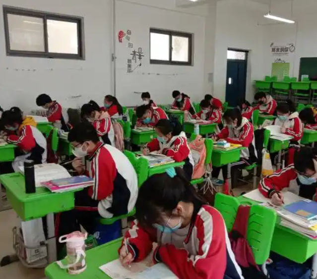 每个班级的师资力量相对均衡从根本上消除教育马太效应 每个班级的师资力量相对均衡从根本上消除教育马太效应